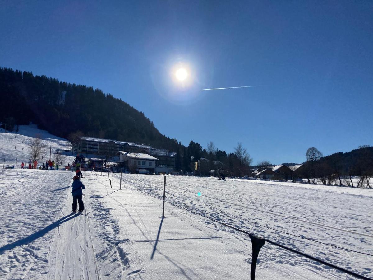 Ferienwohnung Ausblick Missen Wilhams Bagian luar foto